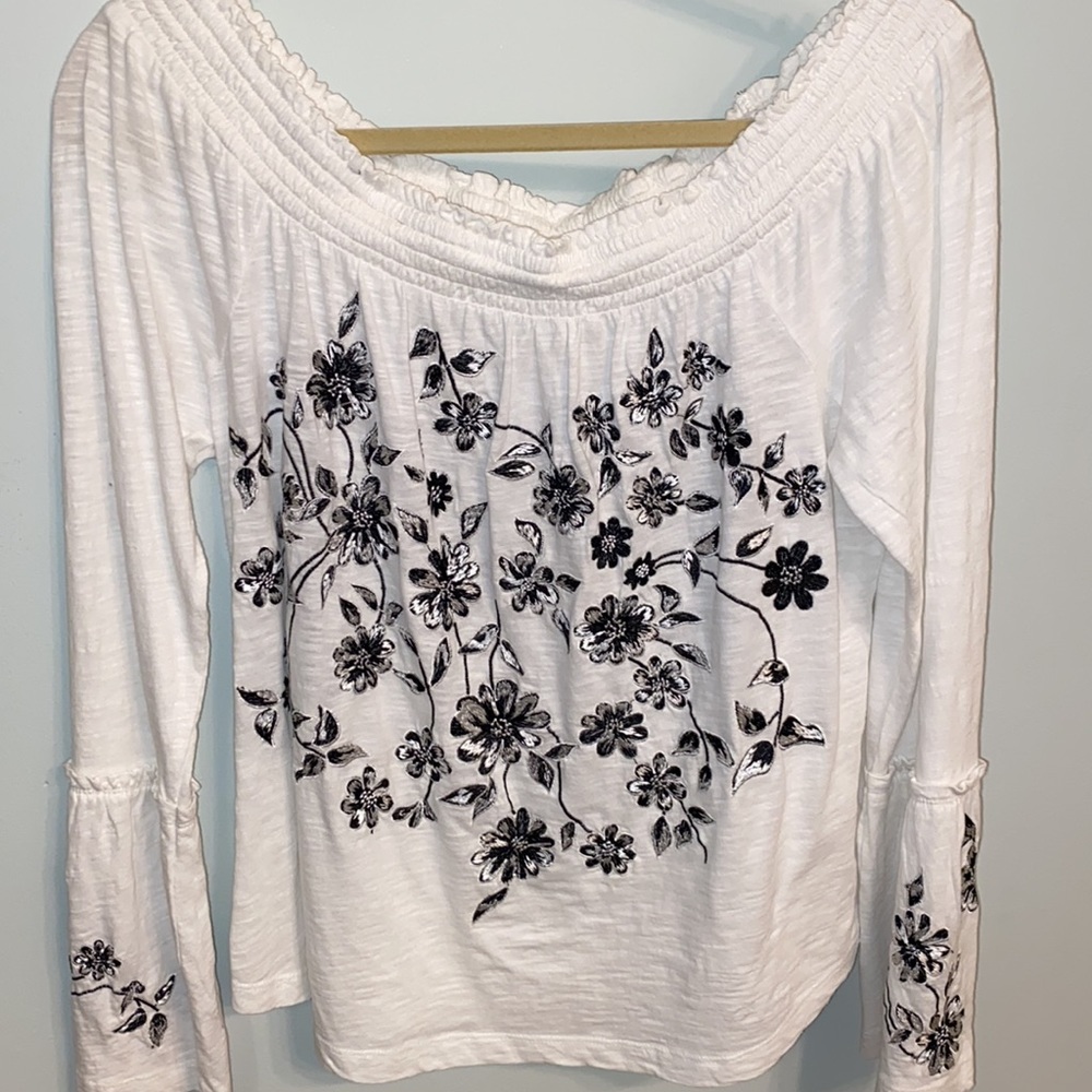 Anthropologie NWT white off the shoulder blouse w/ black embroidered flowers, M - Picture 2 of 6